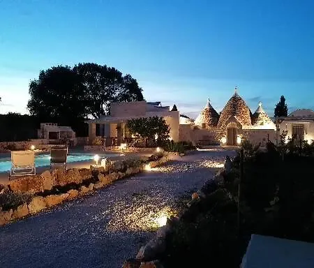Trullo Del Sol منزل ريفي